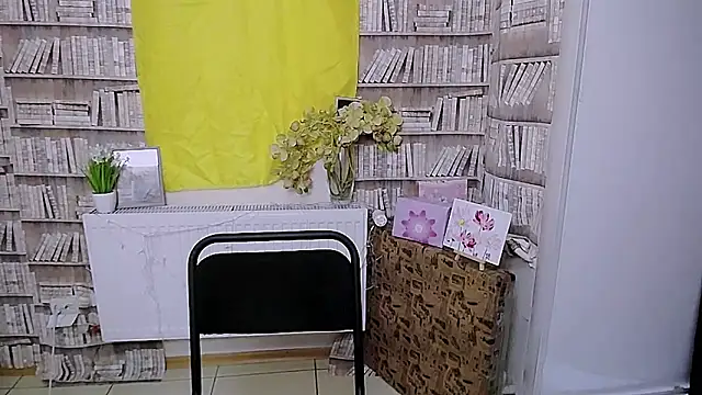 Snapshot of Lina_Star_S chatting on October 5, 7:17 am Lina Star S online show from October 5, 7:17 am