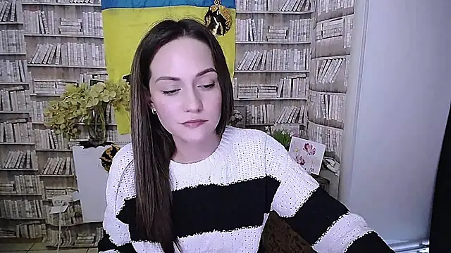 Snapshot of Lina_Star_S chatting on October 18, 9:32 am Lina Star S online show from October 18, 9:32 am