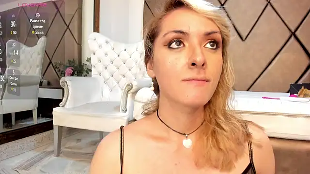 LunitaDiva online show from February 15, 1:16 pm