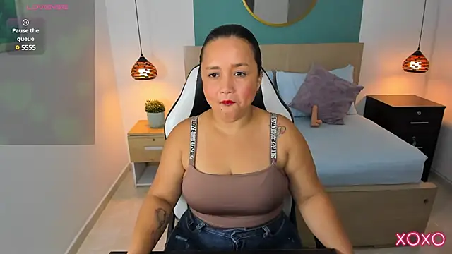 linda rios  online show from February 8, 1:22 am