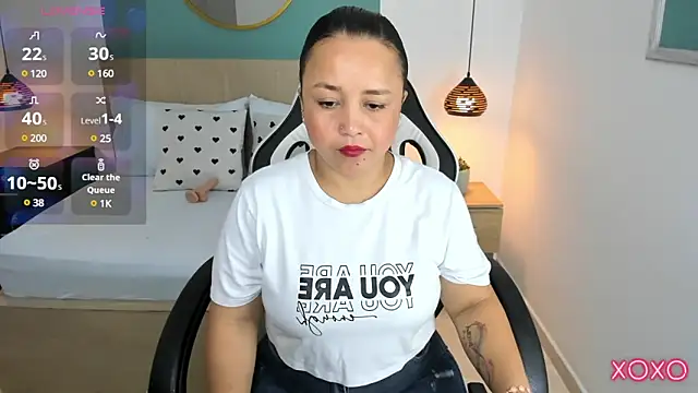 linda rios  online show from March 10, 6:56 pm