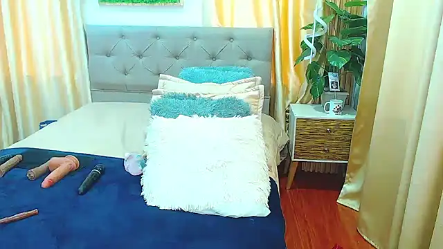 sasi luna online show from January 10, 2:52 pm