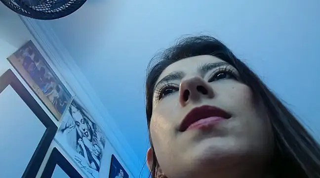 Snapshot of aitana_ag chatting on February 4, 3:36 pm aitana ag online show from February 4, 3:36 pm