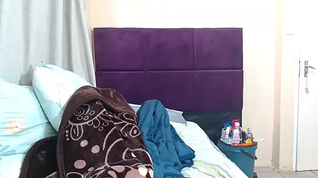 Snapshot of Bbw255 chatting on July 27, 10:55 am Bbw255 online show from July 27, 10:55 am