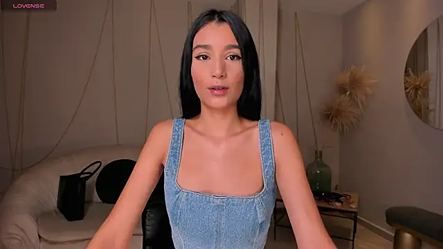 BellaCarteer  online show from February 18, 11:11 am