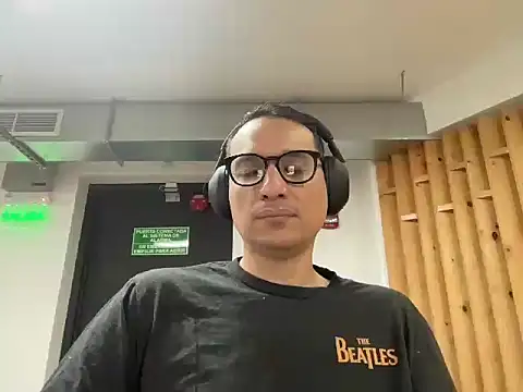 alex ruiz85 online show from December 16, 4:23 pm