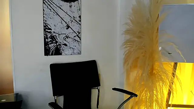 africa holmes online show from June 17, 7:59 pm