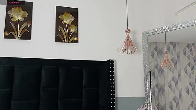 kinkyandsavage online show from June 17, 7:26 pm