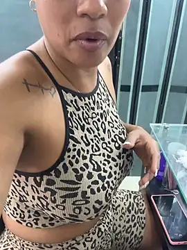 Snapshot of Naticol1 chatting on October 18, 9:26 pm Naticol1 online show from October 18, 9:26 pm