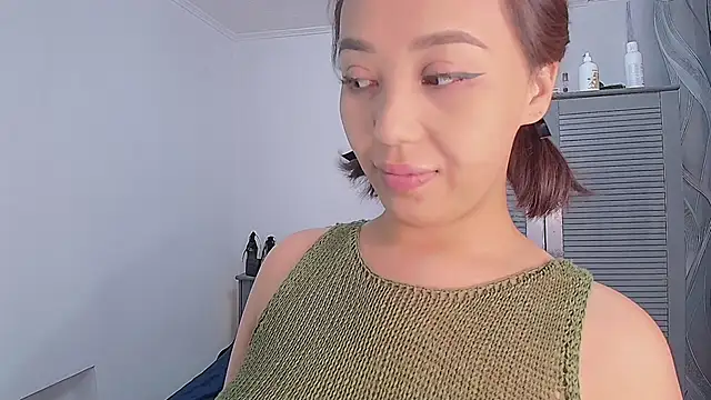 Snapshot of PurrrfectMiko chatting on November 1, 5:48 pm PurrrfectMiko online show from November 1, 5:48 pm