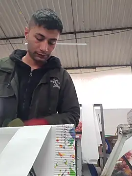 Snapshot of 1418edwar chatting on February 19, 12:56 pm 1418edwar online show from February 19, 12:56 pm