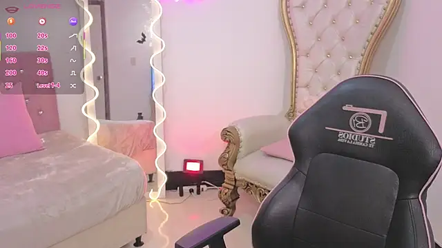 Snapshot of kittystart_tay chatting on November 8, 11:54 am kittystart tay online show from November 8, 11:54 am