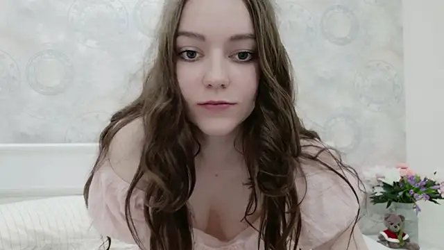 Lana  Cute  online show from May 12, 2:36 pm