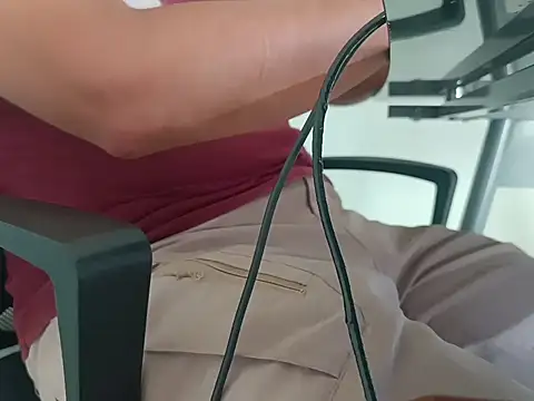 Snapshot of antonix-hard chatting on November 7, 9:15 pm antonix-hard online show from November 7, 9:15 pm