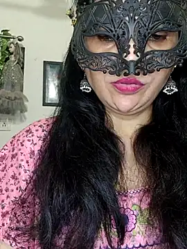 Snapshot of sexy_bhabhi69 chatting on June 7, 7:39 pm sexy bhabhi69 online show from June 7, 7:39 pm