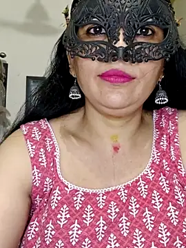 Snapshot of sexy_bhabhi69 chatting on June 8, 8:37 am sexy bhabhi69 online show from June 8, 8:37 am