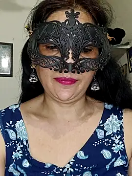 sexy bhabhi69 online show from July 4, 7:31 pm