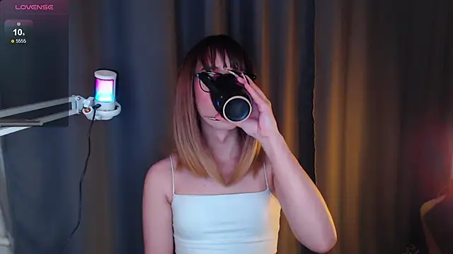 Cassie Bae online show from March 18, 6:25 am