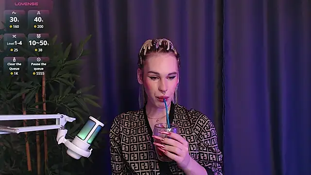 Cassie Bae online show from January 14, 5:46 am