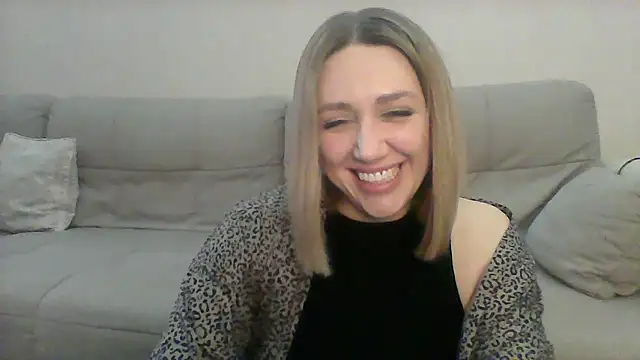 Snapshot of VickyLove047 chatting on February 5, 10:19 am VickyLove047 online show from February 5, 10:19 am