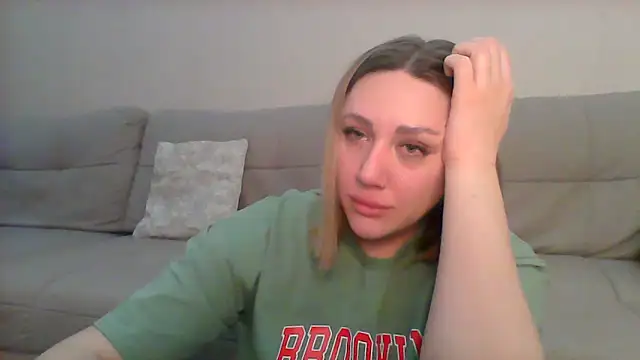 Snapshot of VickyLove047 chatting on February 28, 8:39 pm VickyLove047 online show from February 28, 8:39 pm