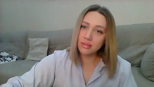 Snapshot of VickyLove047 chatting on March 15, 4:57 am VickyLove047 online show from March 15, 4:57 am