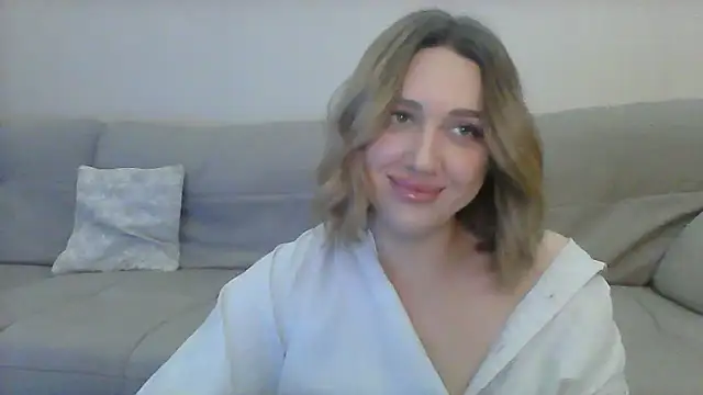 Snapshot of VickyLove047 chatting on March 22, 5:49 am VickyLove047 online show from March 22, 5:49 am