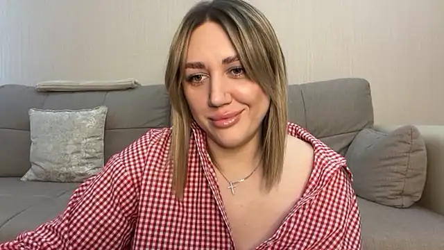 Snapshot of VickyLove047 chatting on November 15, 6:11 am VickyLove047 online show from November 15, 6:11 am