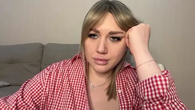 Snapshot of VickyLove047 chatting on May 16, 10:36 am VickyLove047 online show from May 16, 10:36 am