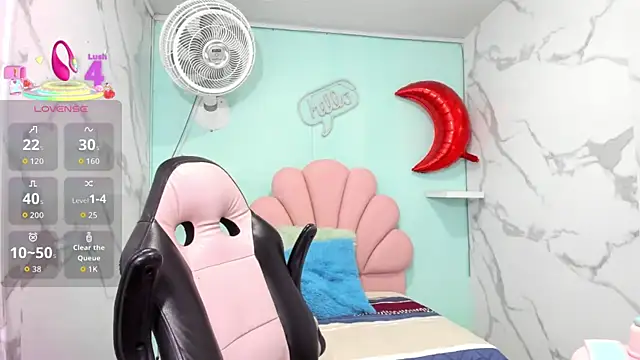 Snapshot of karime_sexygirl chatting on October 28, 11:25 am karime sexygirl online show from October 28, 11:25 am