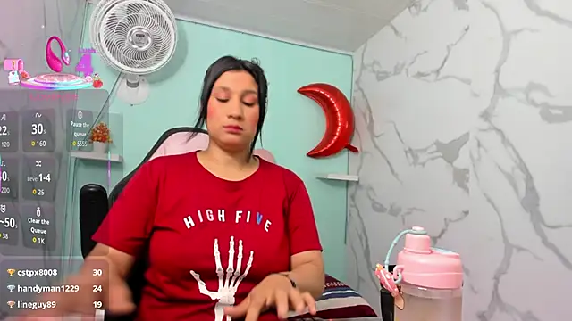 Snapshot of karime_sexygirl chatting on November 22, 11:09 am karime sexygirl online show from November 22, 11:09 am