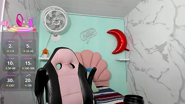 Snapshot of karime_sexygirl chatting on November 29, 11:35 am karime sexygirl online show from November 29, 11:35 am