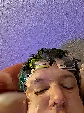 Snapshot of funsexgames chatting on February 11, 4:39 am funsexgames online show from February 11, 4:39 am