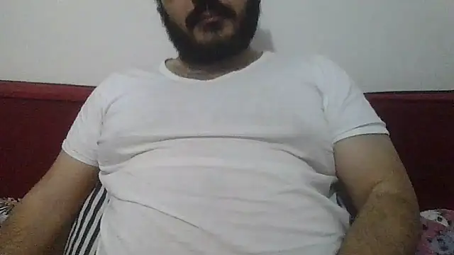 UrfavSlaveBitch online show from March 27, 9:47 pm