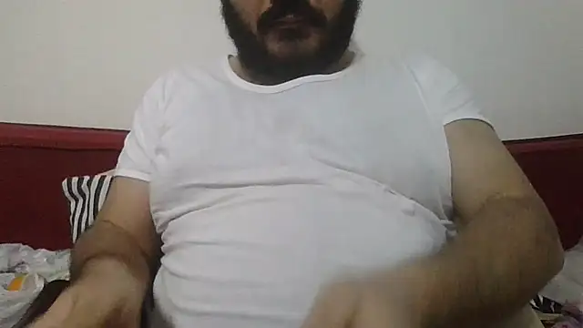 UrfavSlaveBitch online show from March 29, 6:08 pm