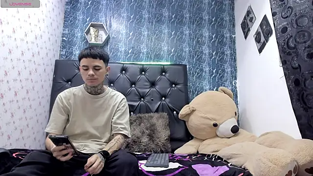 exotic hot couple online show from February 5, 9:30 pm