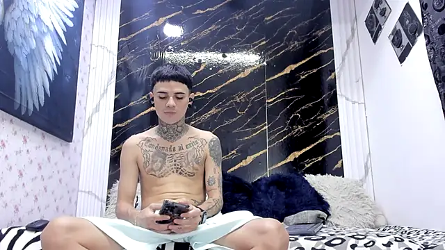 exotic hot couple online show from July 8, 8:13 pm