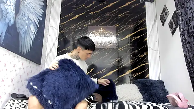exotic hot couple online show from July 20, 7:38 pm