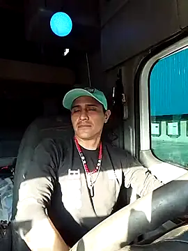 Snapshot of NewBe9D9 chatting on February 26, 11:26 pm NewBe9D9 online show from February 26, 11:26 pm