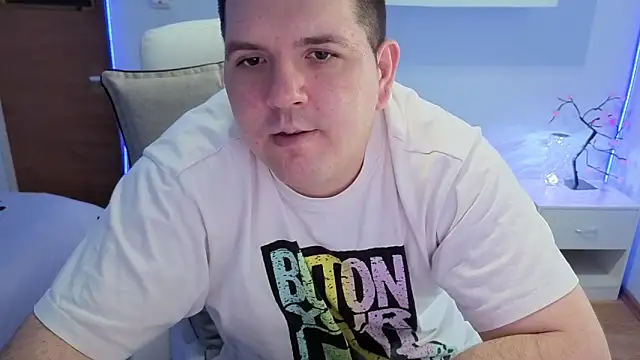 Snapshot of JasonJacks chatting on May 28, 6:00 am JasonJacks online show from May 28, 6:00 am