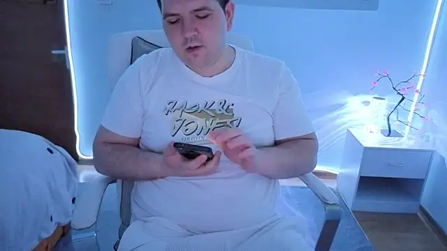 Snapshot of JasonJacks chatting on June 8, 2:34 am JasonJacks online show from June 8, 2:34 am