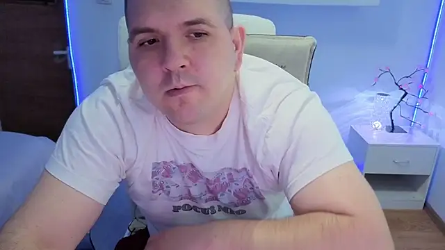 Snapshot of JasonJacks chatting on June 13, 3:04 am JasonJacks online show from June 13, 3:04 am