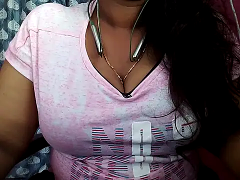 Snapshot of Tamilsathya2024 chatting on March 13, 3:44 am Tamilsathya2024 online show from March 13, 3:44 am