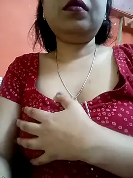 Snapshot of sunita-doll chatting on September 9, 1:38 am sunita-doll online show from September 9, 1:38 am