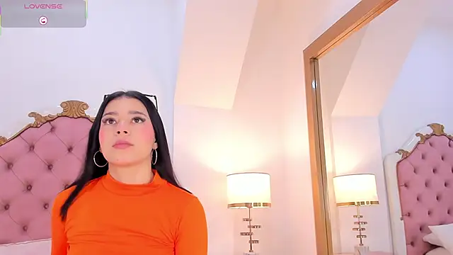 Snapshot of rebeca_watsson chatting on September 25, 11:47 am rebeca watsson online show from September 25, 11:47 am