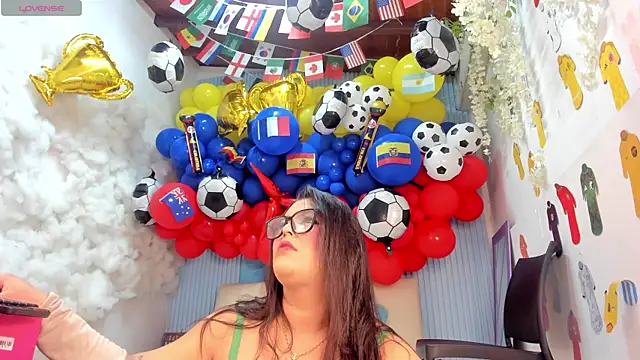 Danniela18  online show from July 4, 11:49 am