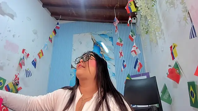 Danniela18  online show from August 1, 11:31 am