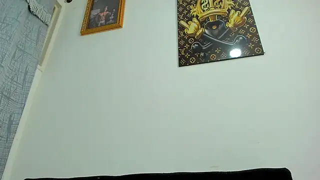 Snapshot of vincent_carusso94 chatting on February 15, 2:04 am vincent carusso94 online show from February 15, 2:04 am