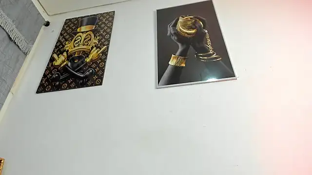 Snapshot of vincent_carusso94 chatting on November 15, 1:18 pm vincent carusso94 online show from November 15, 1:18 pm