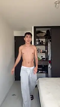 snakeeboy online show from March 6, 11:12 pm